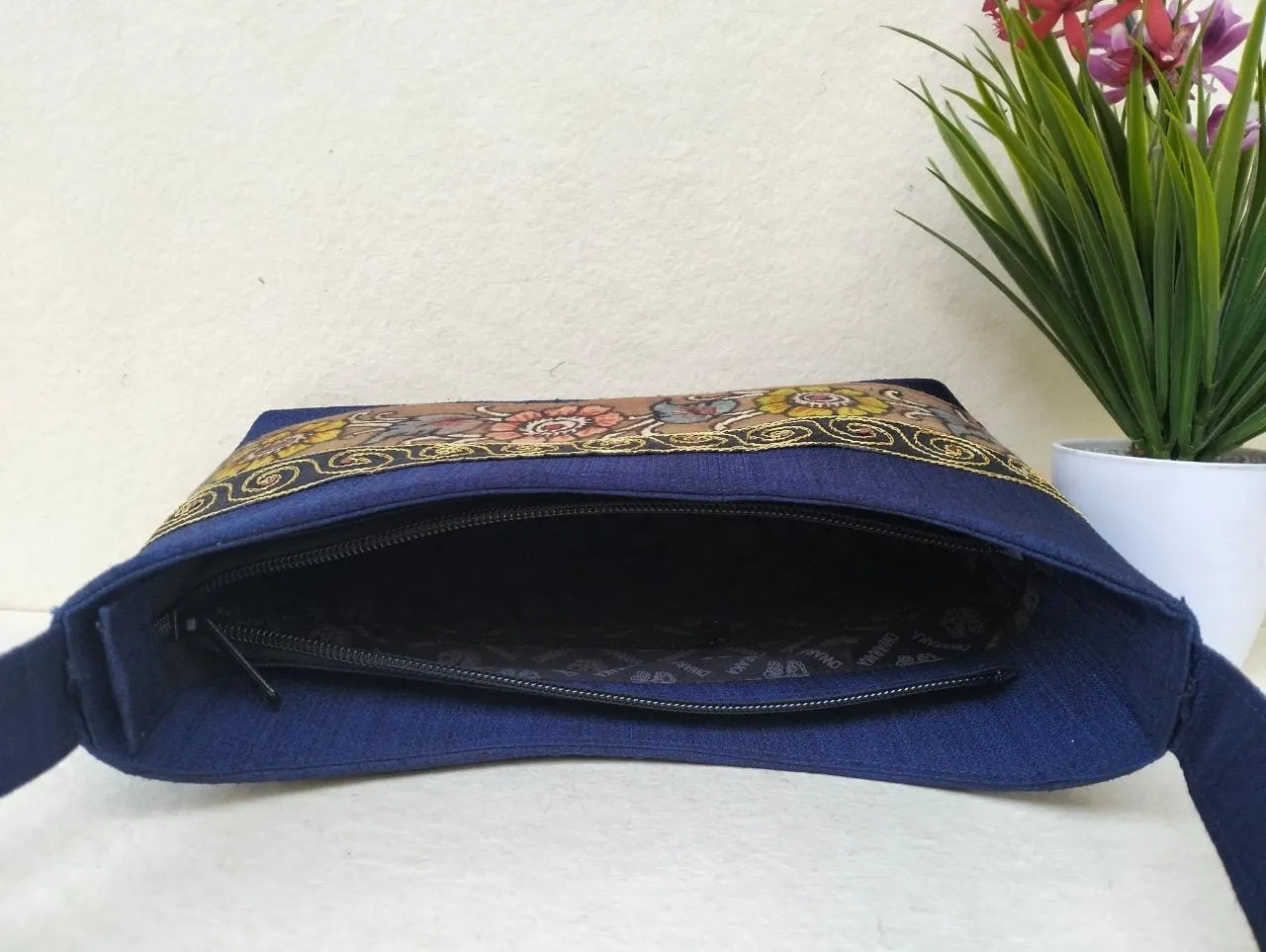 0vy blue hand painted kalamkari silk bag