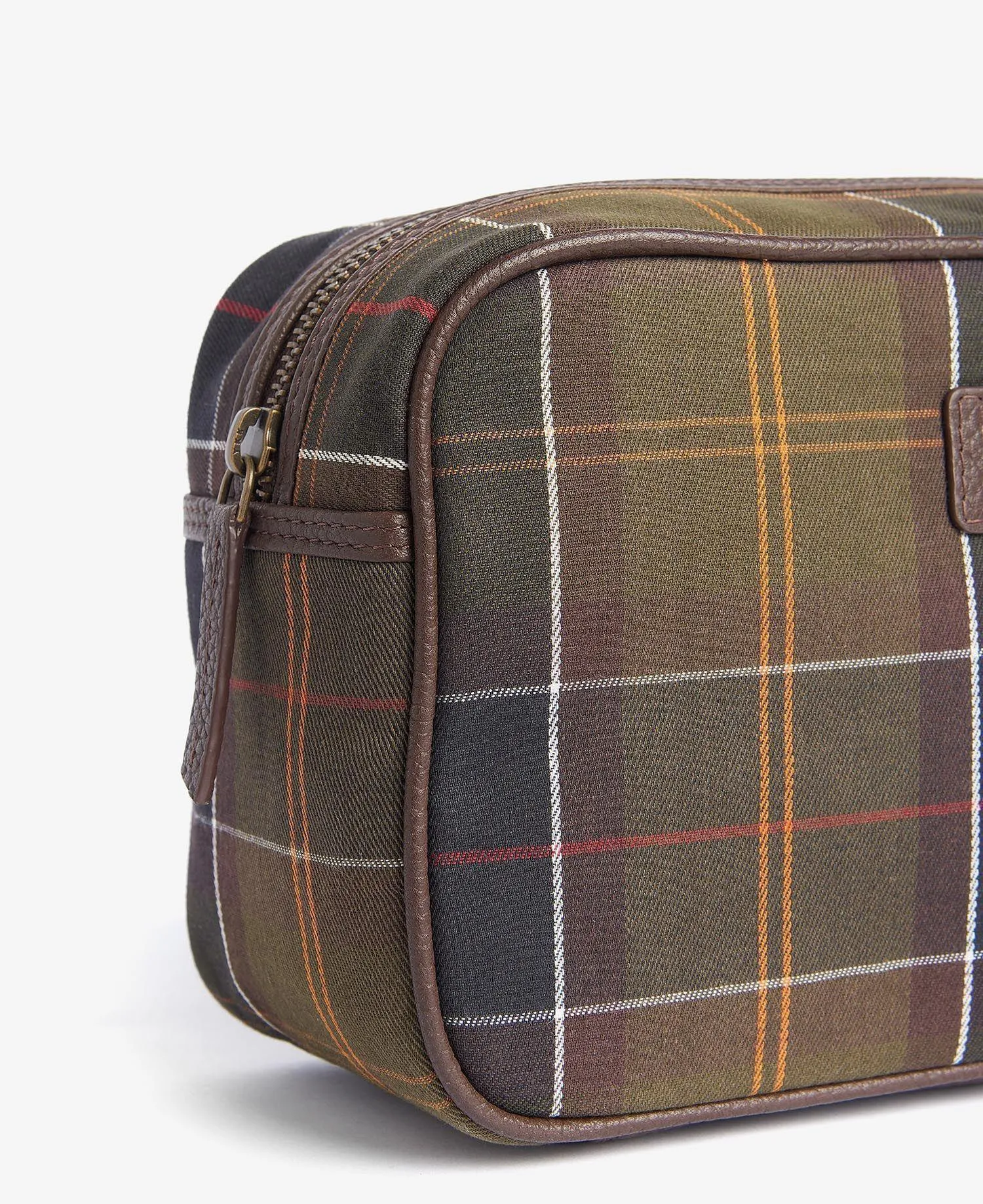 Barbour Tartan & Leather Wash Bag