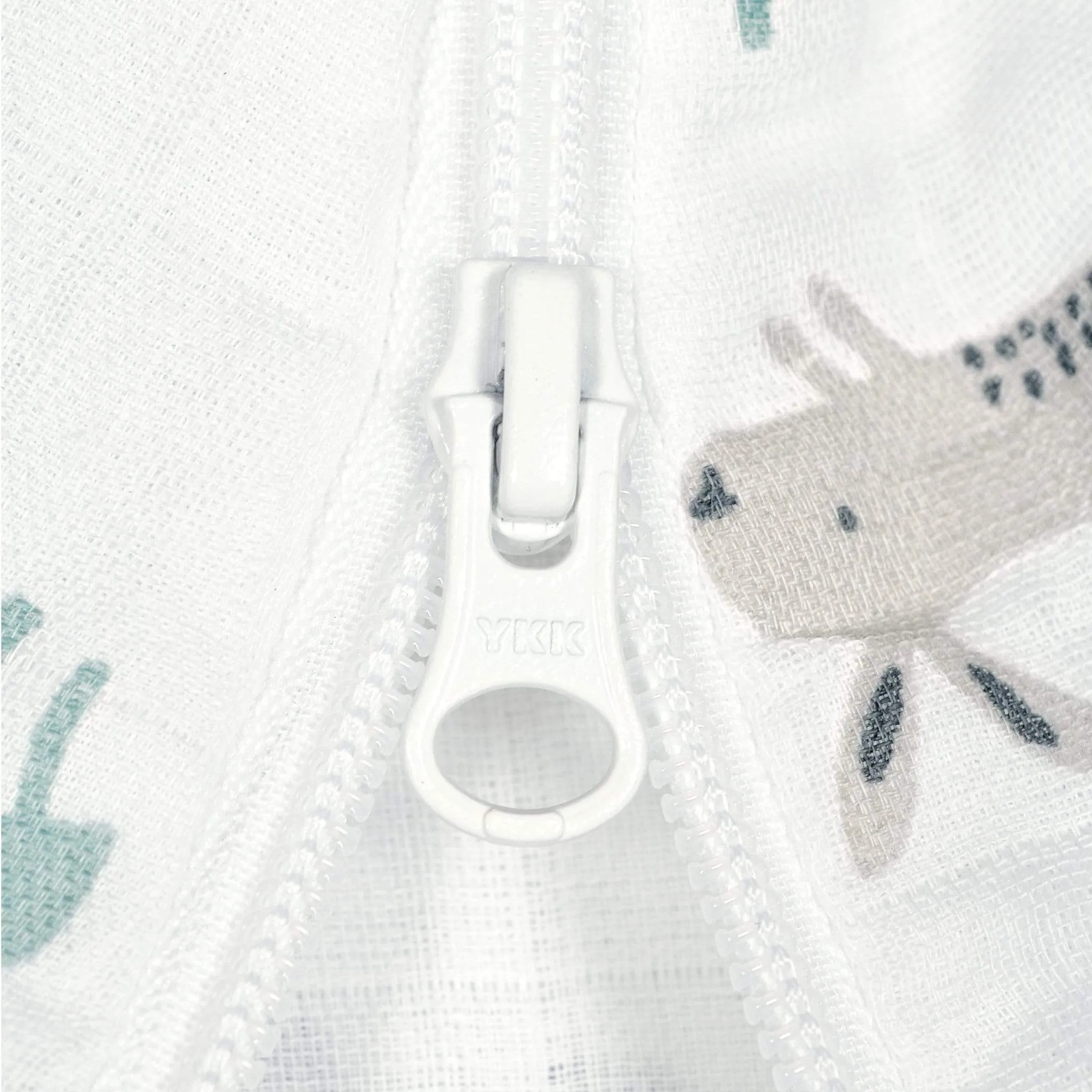 Cotton muslin sleep sack - Bunnies (0.7 tog)