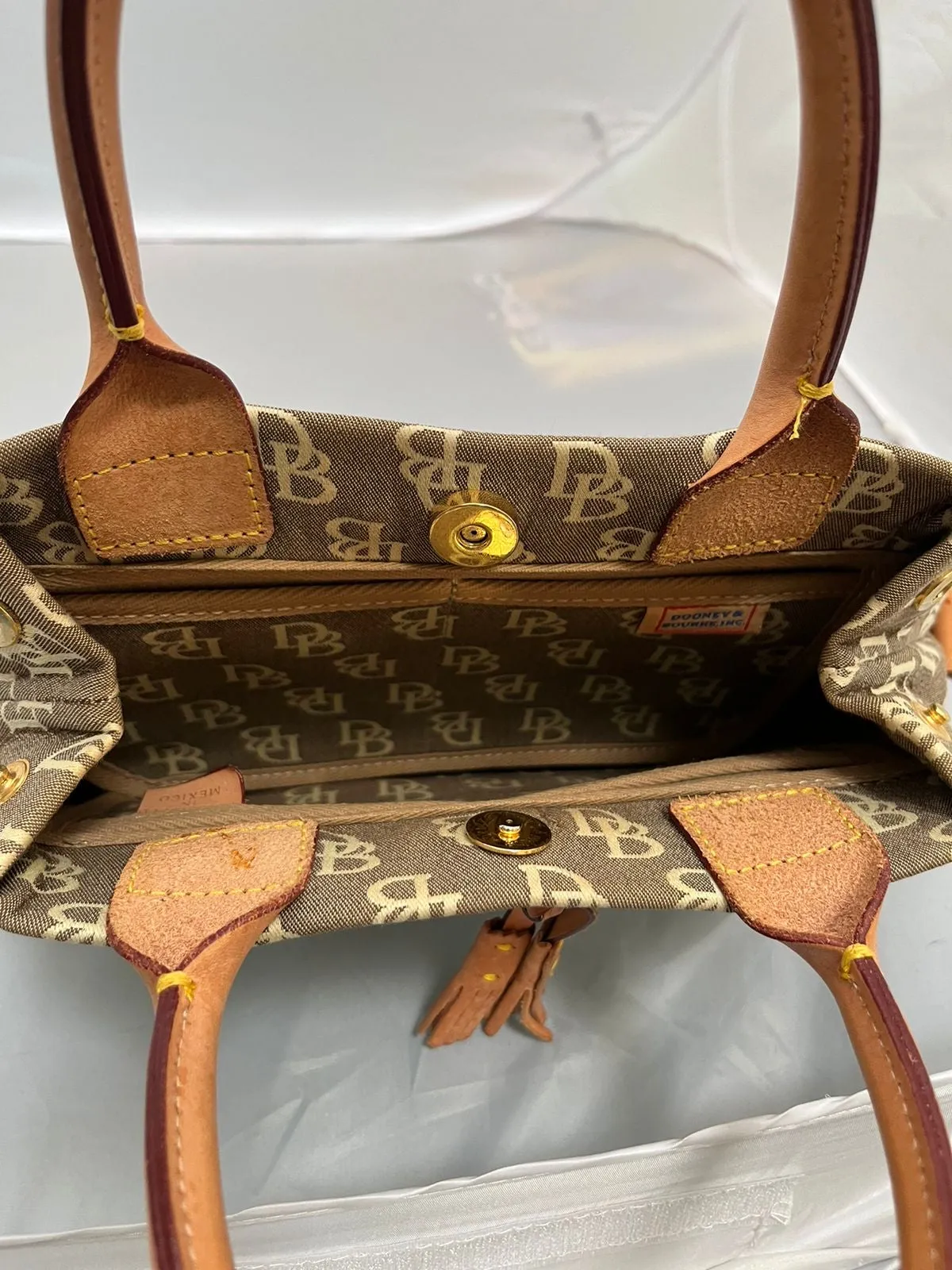 Dooney & Bourke Mini Bag (PREOWNED)