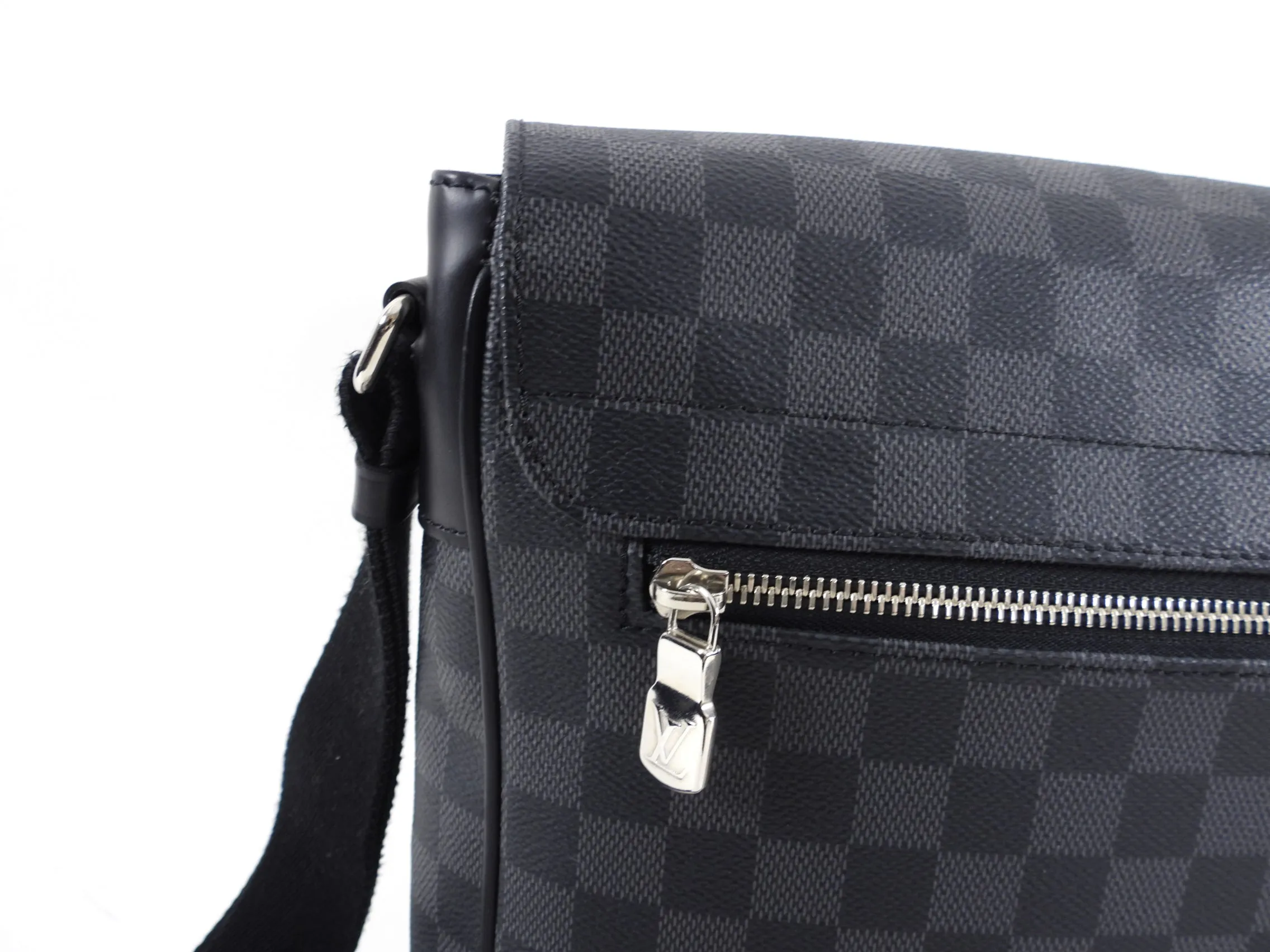 Louis Vuitton Damier Graphite District MM Messenger Bag