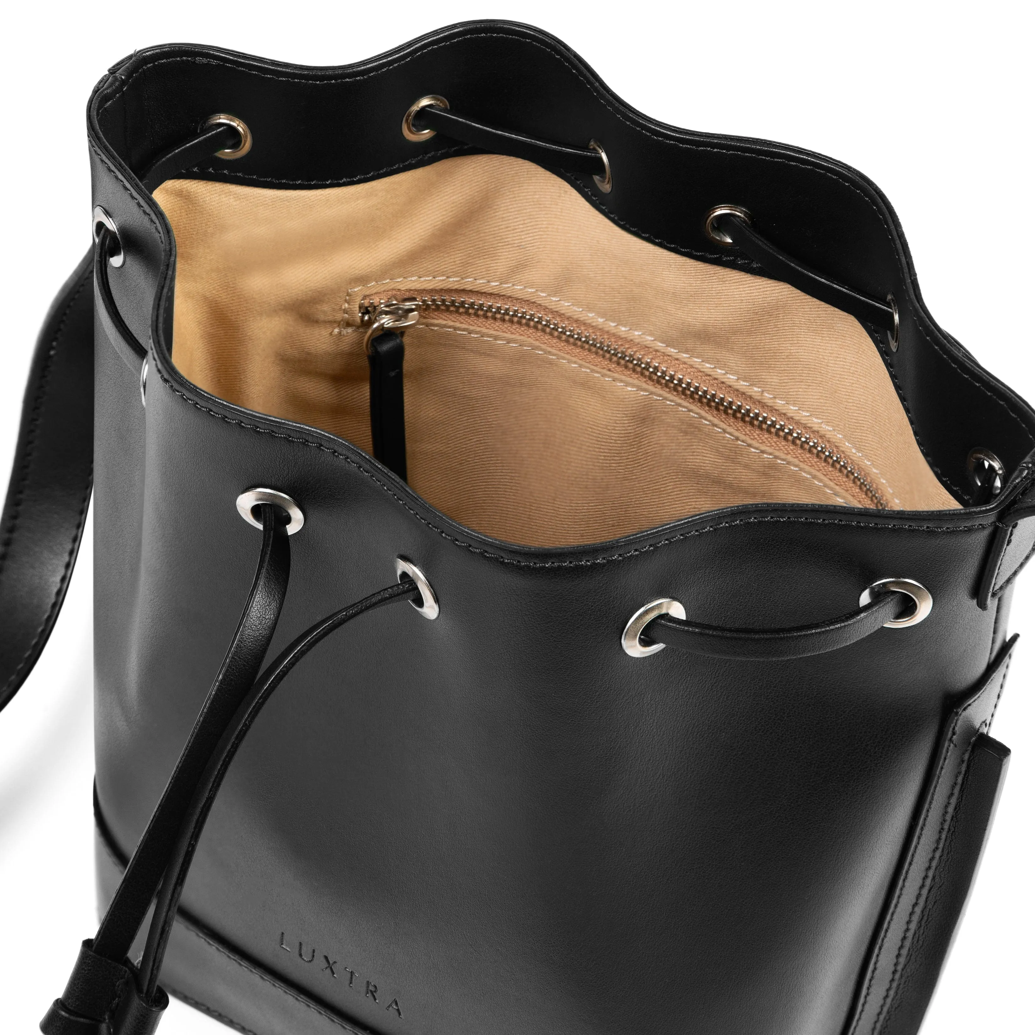 The Daphne Apple Leather Vegan Bucket Bag | Black